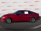 Used 2024 Hyundai Elantra SEL image 2