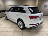 Used 2025 Audi Q7 2.0T Premium w/ Convenience Package image 4