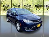 Used 2018 Chrysler Pacifica Touring-L Plus w/ Advanced Safetytec Group image 3