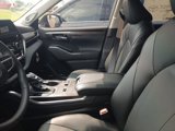 New 2025 Toyota Highlander Limited image 5