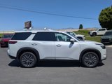 New 2025 Nissan Pathfinder SL w/ SL Premium Package image 2