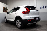Used 2021 Volvo XC40 T5 Momentum image 3