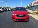 New 2026 Chrysler Pacifica Limited image 2