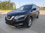 Used 2017 Nissan Rogue SV w/ SV Premium Package image 3