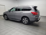 Used 2020 Nissan Pathfinder SV image 3