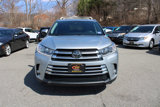 Used 2017 Toyota Highlander AWD V6 image 3