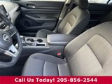 Used 2025 Nissan Altima 2.5 SV image 5