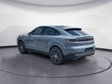 Certified 2024 Porsche Cayenne Coupe image 3