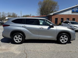 Used 2021 Toyota Highlander L image 4