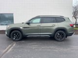 New 2025 Volkswagen Atlas Peak Edition SE image 2