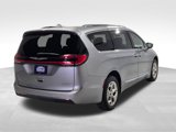 Certified 2021 Chrysler Pacifica Limited image 4