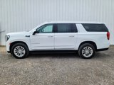 Used 2021 GMC Yukon XL SLT image 2
