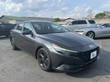 Used 2022 Hyundai Elantra SEL image 3