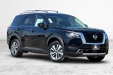 New 2025 Nissan Pathfinder SL image 2
