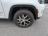 New 2025 Jeep Grand Cherokee Limited image 4