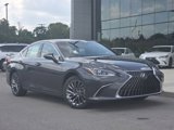 New 2025 Lexus ES 300h w/ Luxury Package image 2