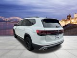 New 2025 Volkswagen Atlas Peak Edition SE image 3