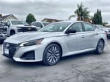 Used 2024 Nissan Altima 2.5 SV image 2