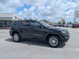 Used 2021 Jeep Grand Cherokee Laredo image 3