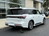 New 2025 INFINITI QX80 Luxe image 3