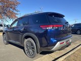 New 2025 Nissan Pathfinder SL w/ SL Premium Package image 3