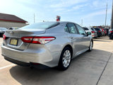 Used 2018 Toyota Camry LE image 5