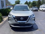 Used 2023 Nissan Rogue SV image 3