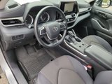 Used 2023 Toyota Highlander LE image 6