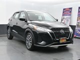 Used 2024 Nissan Kicks SV image 2