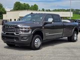 New 2025 RAM 3500 Limited image 2
