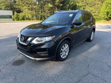 Used 2017 Nissan Rogue SV w/ SV Premium Package image 2