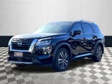 Used 2023 Nissan Pathfinder Platinum image 2