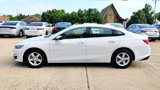 Used 2023 Chevrolet Malibu LT image 4