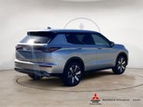 New 2025 Mitsubishi Outlander SE image 3