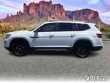 New 2025 Volkswagen Atlas Peak Edition SE image 3