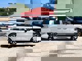 Used 2024 Kia Carnival EX image 4