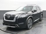 New 2025 Nissan Pathfinder Platinum image 3