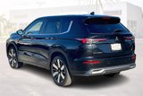 New 2025 Mitsubishi Outlander SE image 3