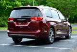 Used 2018 Chrysler Pacifica Limited w/ Tire & Wheel Group image 5