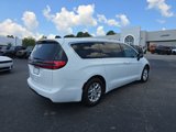 New 2026 Chrysler Pacifica Select image 2