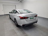 Used 2022 Nissan Altima 2.5 SR image 5