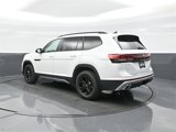 New 2025 Volkswagen Atlas Peak Edition SE image 5
