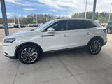 Used 2022 Lincoln Nautilus Reserve image 3