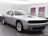 Used 2023 Dodge Challenger SXT image 2