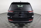 Used 2023 Jeep Grand Cherokee Altitude image 6