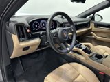 Used 2025 Porsche Cayenne Coupe image 4