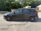 Used 2015 Ford Focus SE w/ SE Sport Package image 2