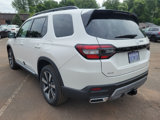New 2025 Honda Pilot Touring image 3