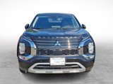 New 2025 Mitsubishi Outlander SE image 2