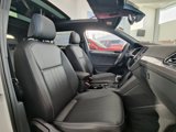 Used 2024 Volkswagen Tiguan SE R-Line image 4